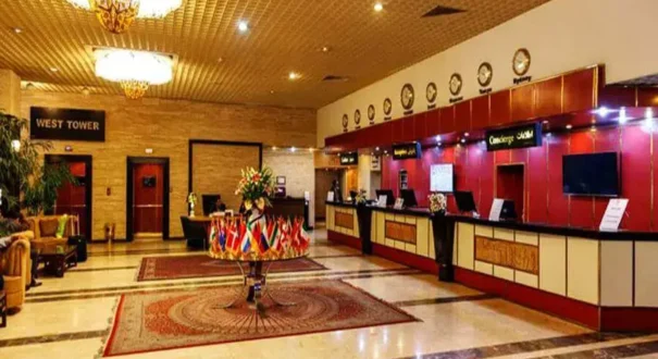هتل استقلال با آژانس بهاران تصویر شاخص۴