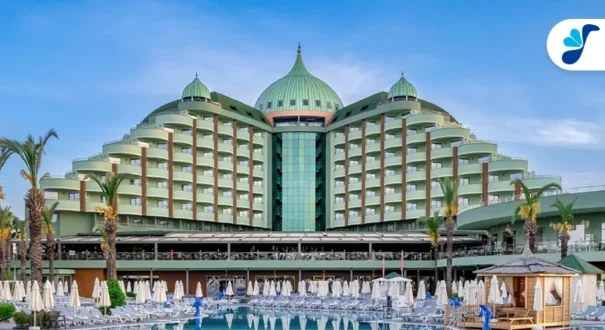 DELPHINE PALACE HOTEL با آژانس بهاران تصویر شاخص