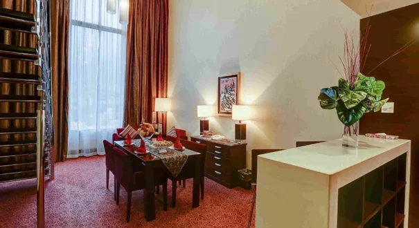 hotel parsian1 هتل پارسیان با آژانس بهاران تصویر شاخص ۱