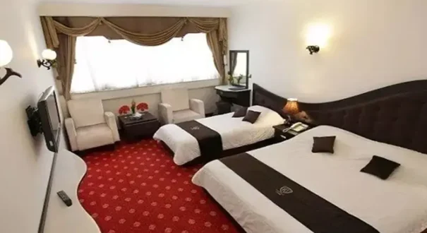 هتل کادوس با آژانس بهاران تصویر شاخص ۳